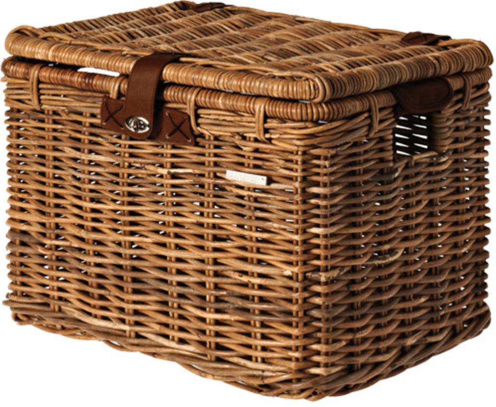 Mand Basil Denton L - Bruin Met Deksel Voorop - 46 Liter Mand Basil Denton L - Bruin Met Deksel Voorop - 46 Liter